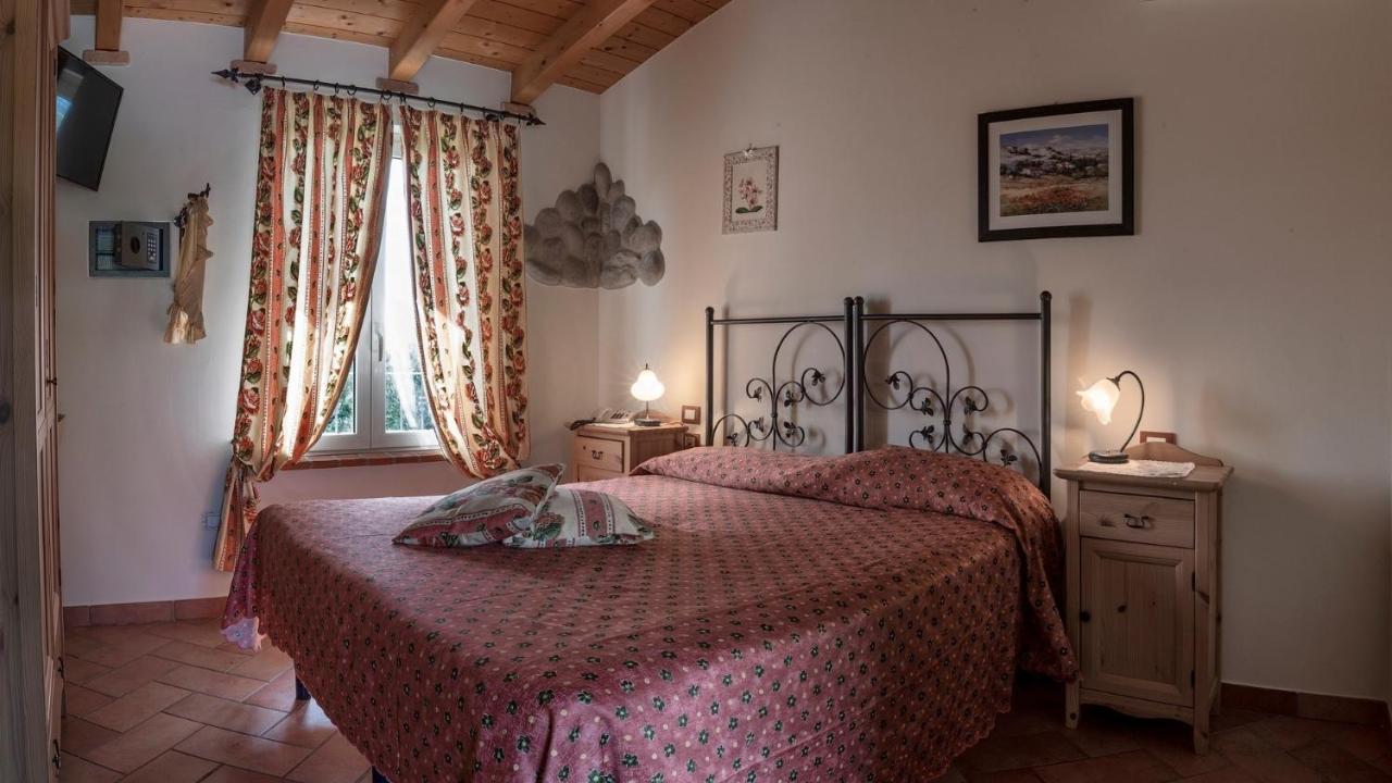 Agriturismo Le Tese Colà Eksteriør billede